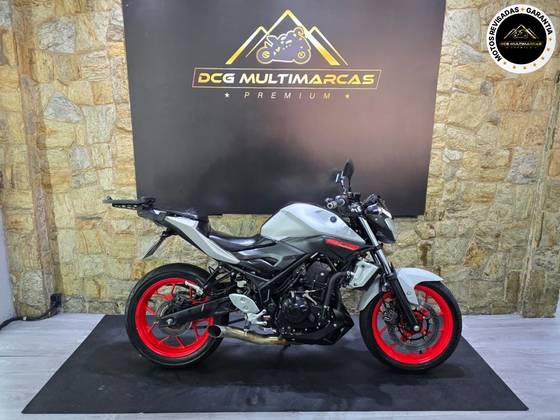 YAMAHA MT-03 ABS YAMAHA MT-03 ABS